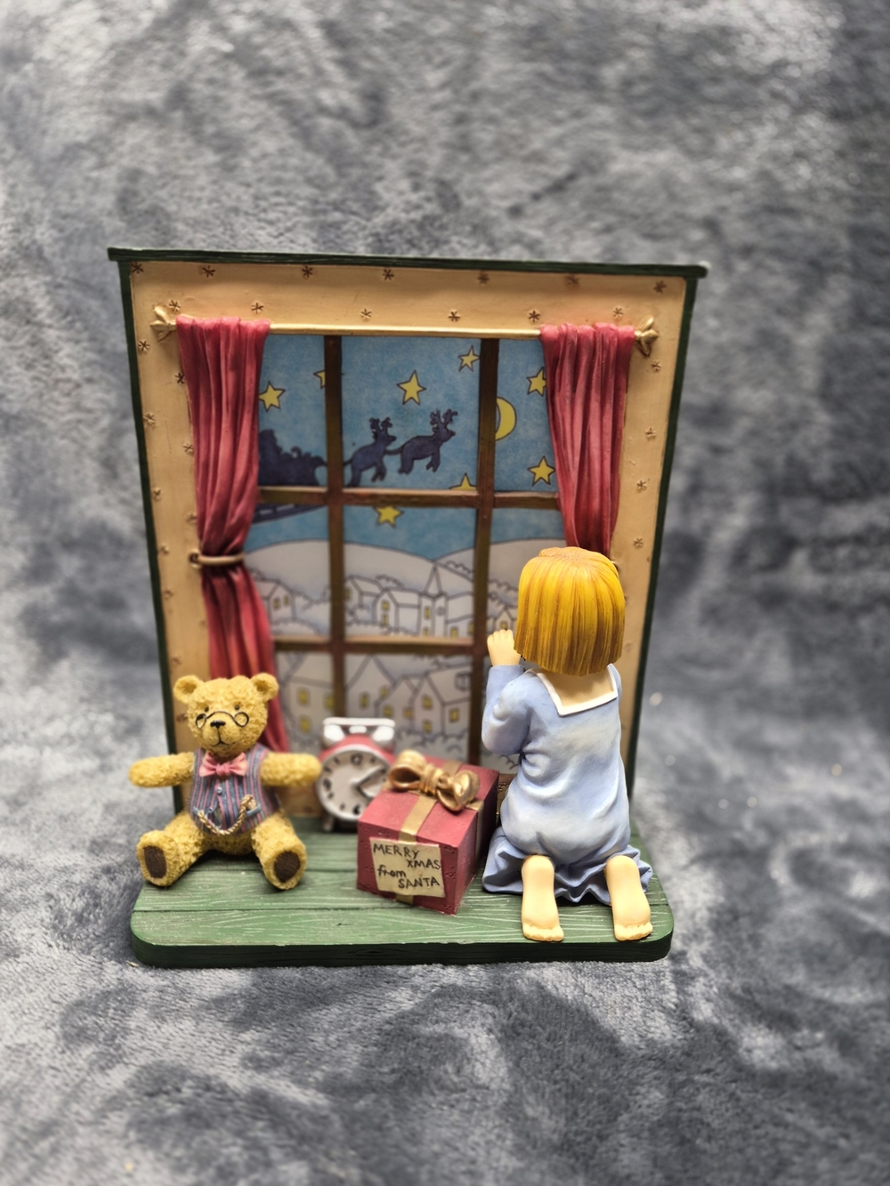 VTG SHADOW BOX Candle Holder CHRISTMAS EVE Glass Window Scene